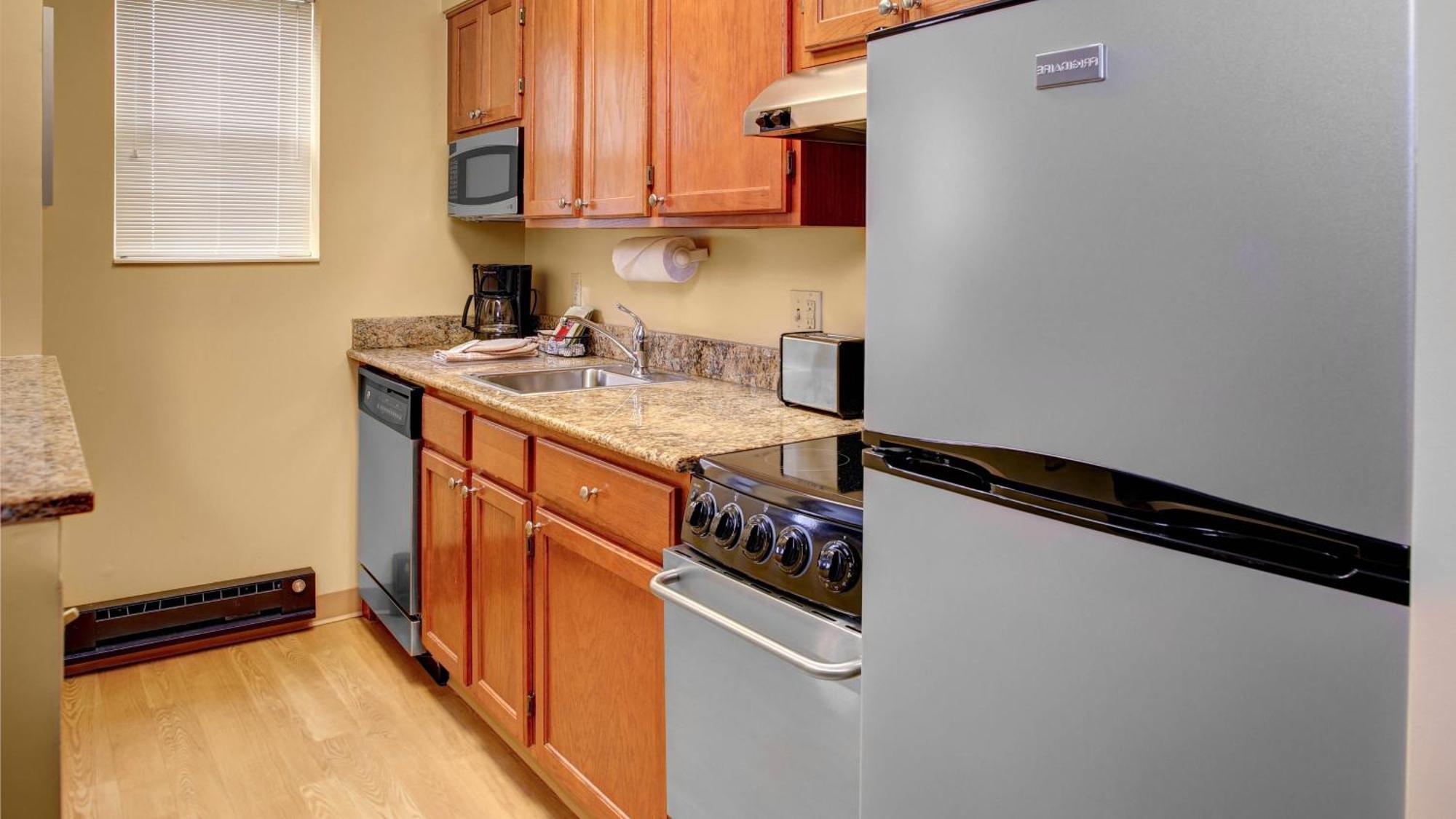 Towneplace Suites By Marriott Cleveland Уестлейк Екстериор снимка