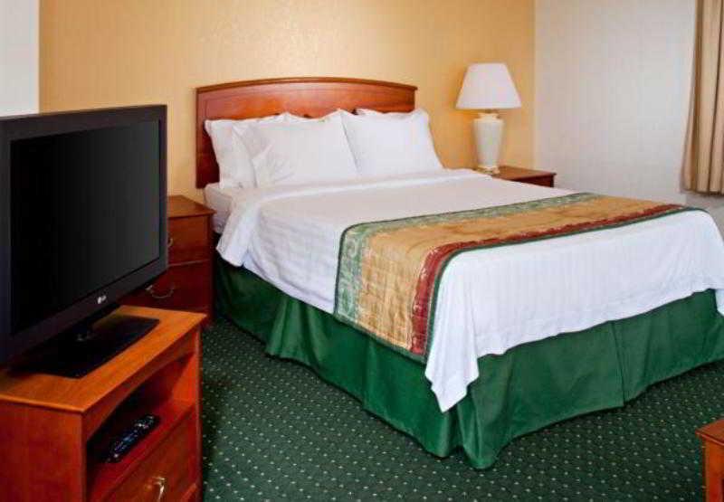 Towneplace Suites By Marriott Cleveland Уестлейк Стая снимка