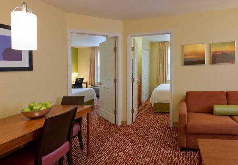 Towneplace Suites By Marriott Cleveland Уестлейк Екстериор снимка